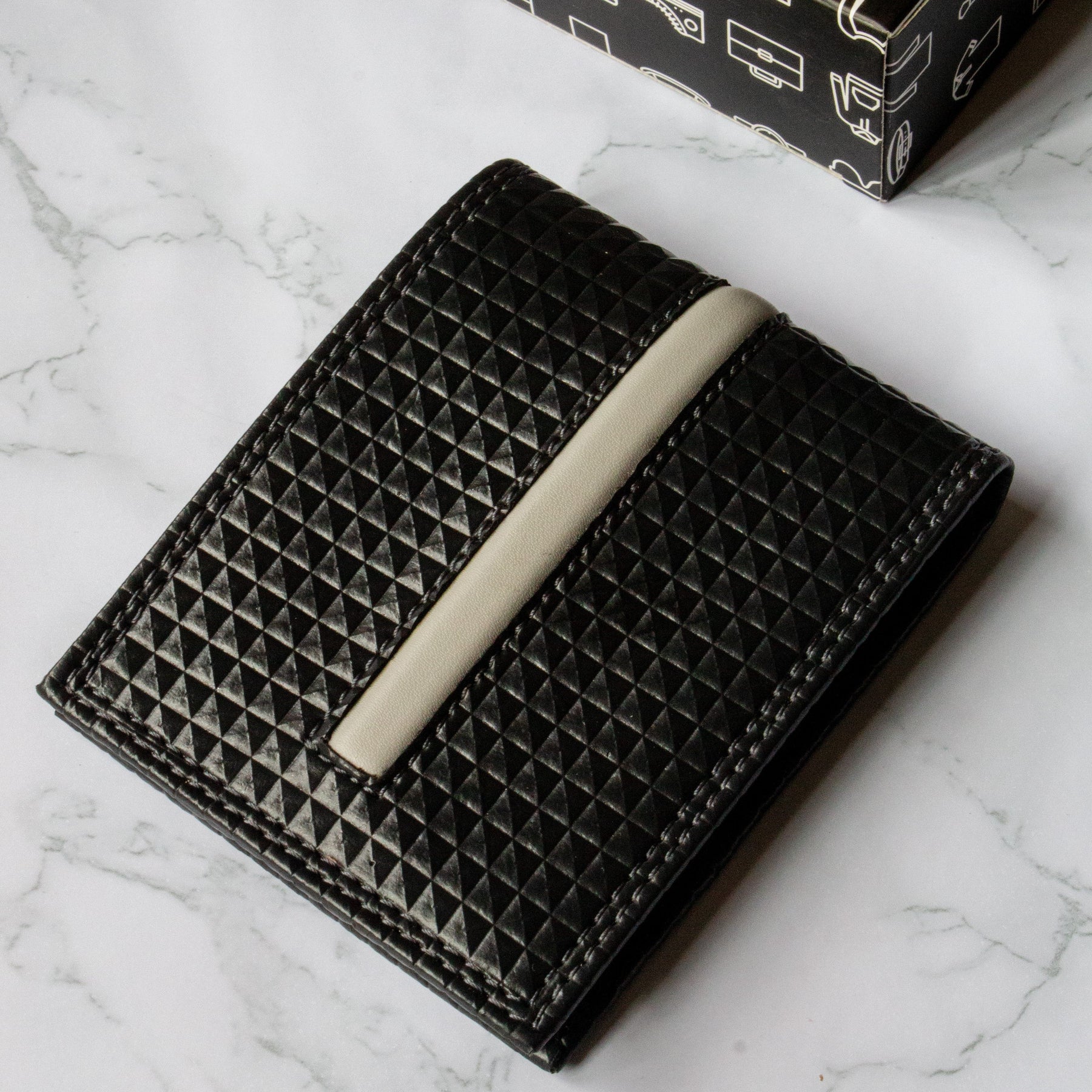 Vegan leather Urban minimalist card holder wallet for men Grey